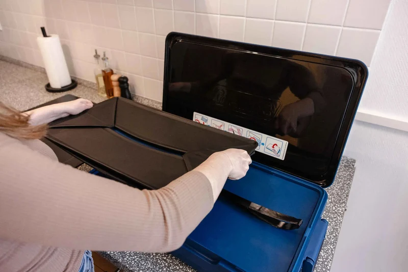 Coleman Snap ‘N Go 45QT | 42 Liter faltbare Kühlbox | 2 Tage Kühlung