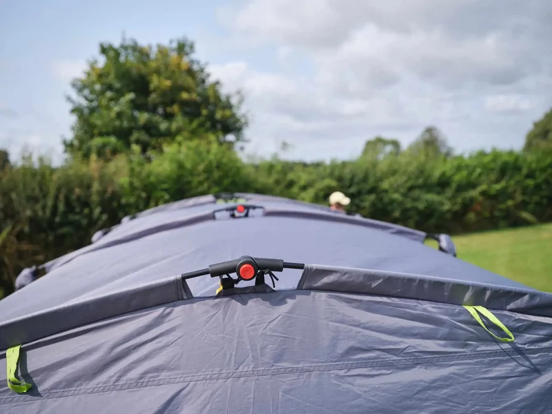 Coleman FastPitch Victoria Falls 4 BlackOut Familienzelt | 4 Personen