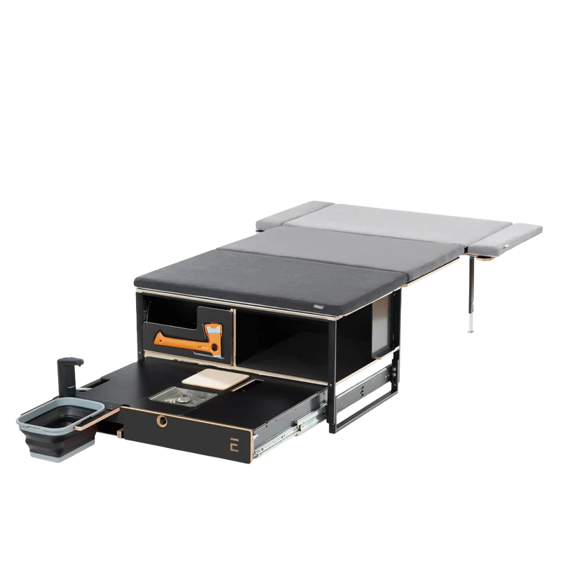 EGOE Nestbox M Komplettset – Campingbox mit Küche, Kühlschrank-Platz & Bett
