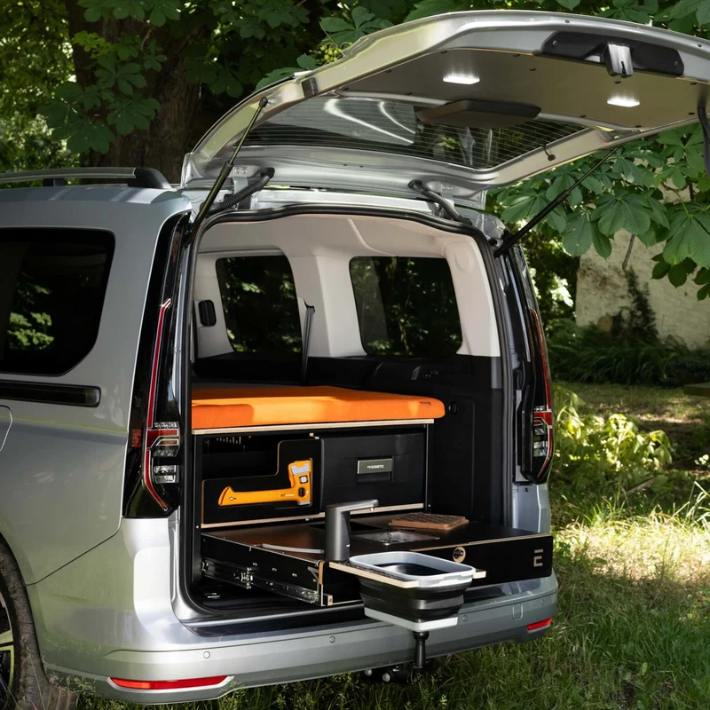 EGOE Nestbox M Komplettset – Campingbox mit Küche, Kühlschrank-Platz & Bett