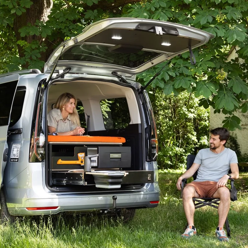 EGOE Nestbox M Komplettset – Campingbox mit Küche, Kühlschrank-Platz & Bett