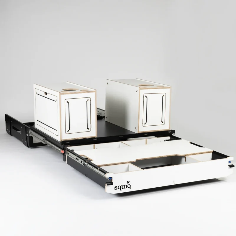 squiq Traveler max – Campingbox und Kofferraumauszug für Vans