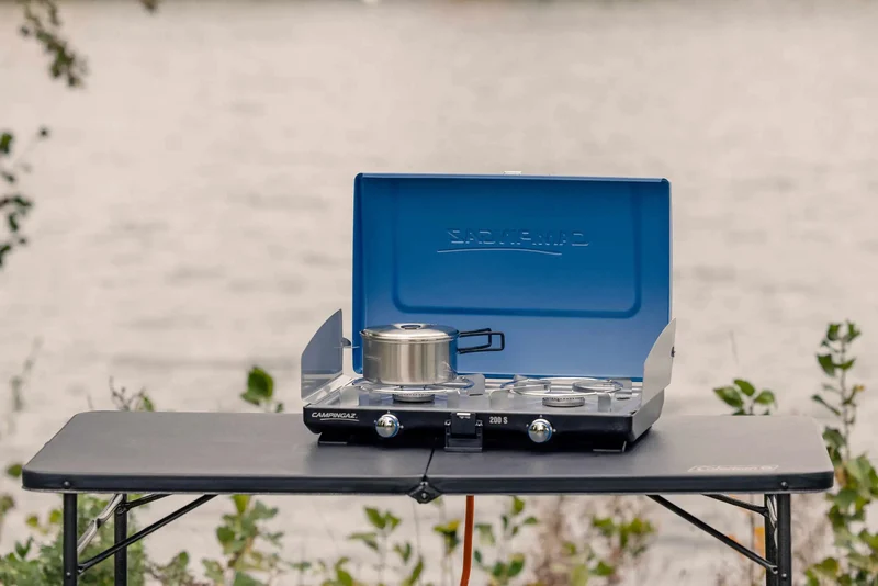 Campingaz Camping-Geschirrset aus Edelstahl | 2 Töpfe mit Deckel & 1 Pfanne