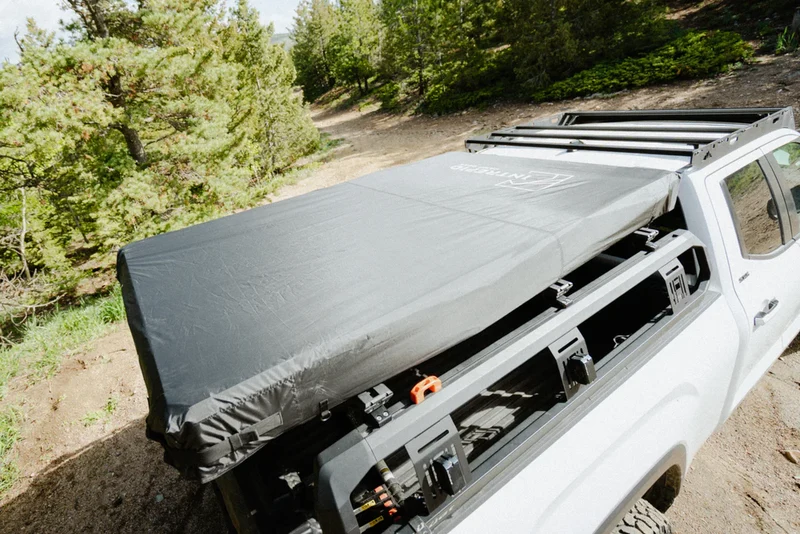 Intrepid Hybrid Hartschalen Dachzelt Geo 2.5 Pro