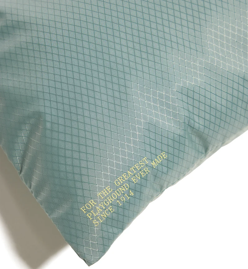 Flat accessory bag
