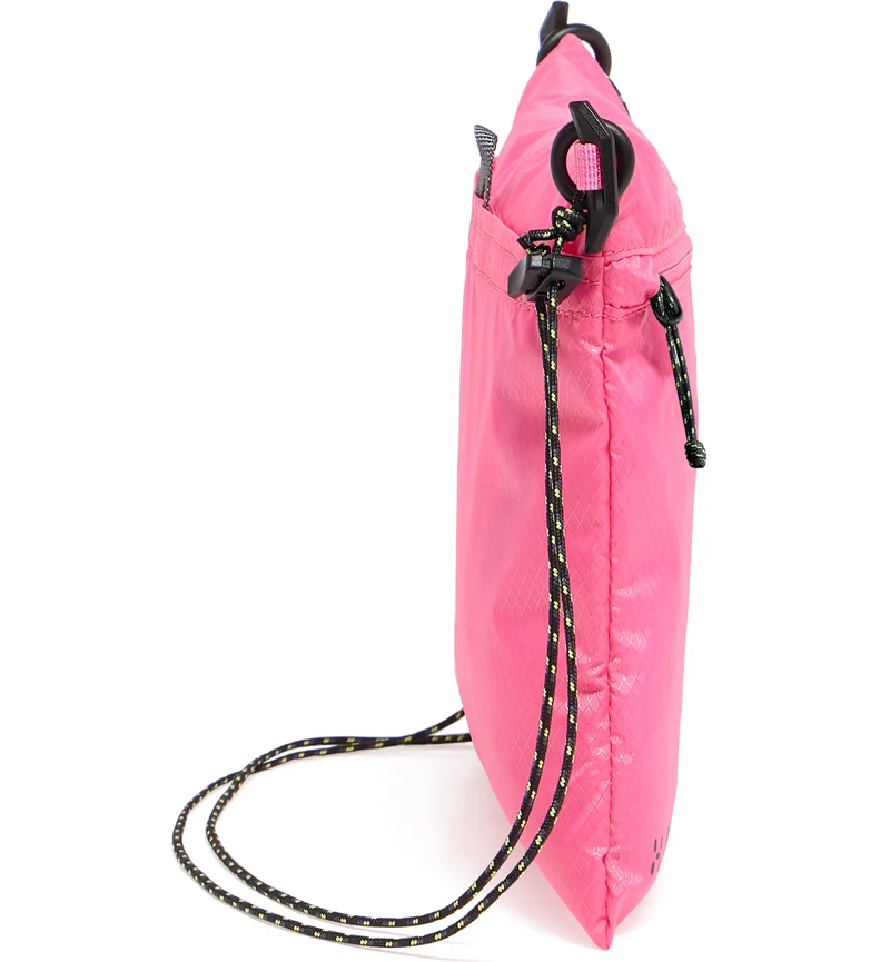 Flat accessory bag
