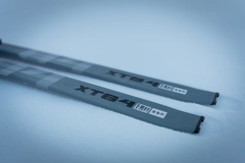XT84 Crown X-skin - turskidor med stålkant