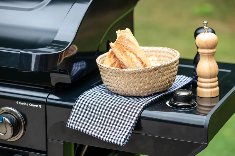 Campingaz 4 Series Onyx S Gasgrill | 4 Blue Flame Edelstahlbrenner | Seitenkocher
