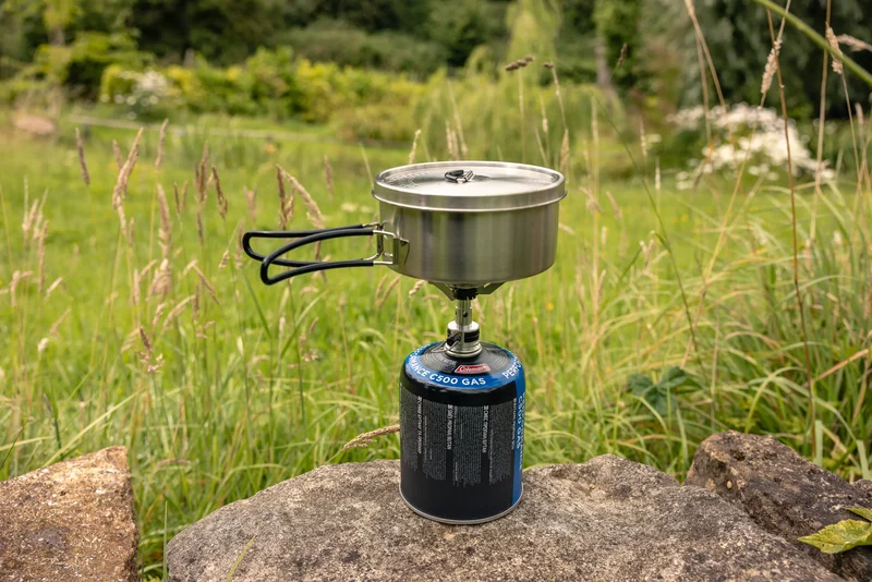 Campingaz Trekking-Geschirrset aus Edelstahl | 1 Topf mit Deckel & Pfanne