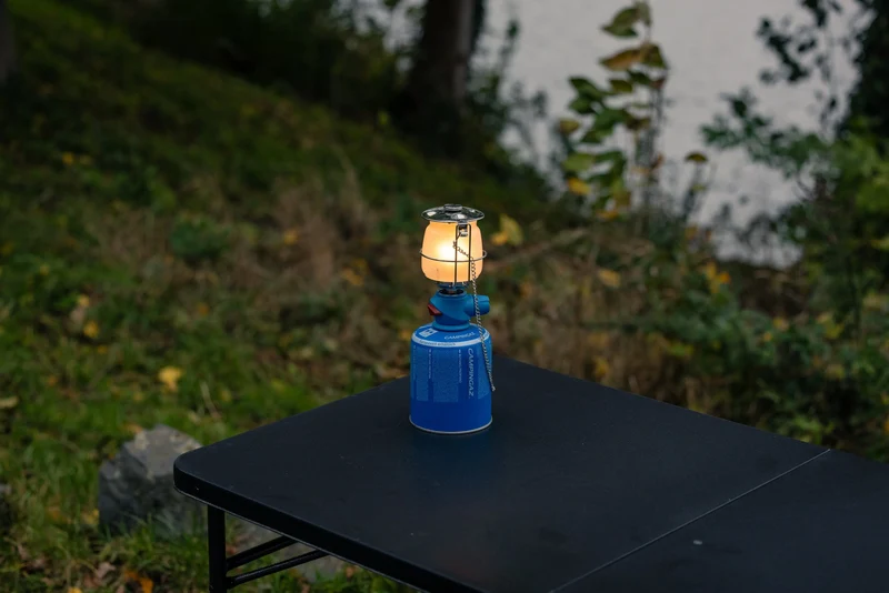 Campingaz Gaslampe Lumostar Plus CV PZ | mit Piezozündung | 80 Watt Helligkeit