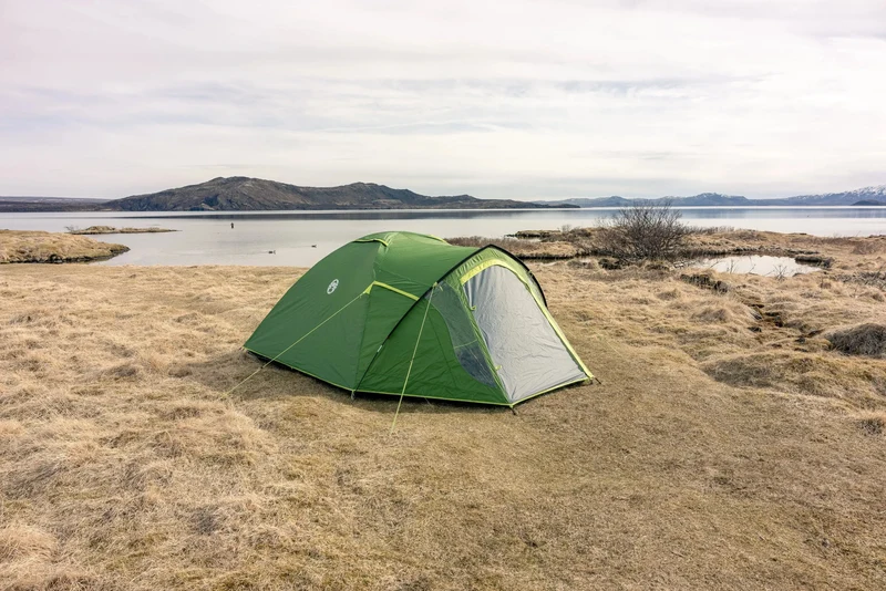 Coleman Darwin 4 Plus Blackout Kuppelzelt mit Vorraum | 4 Personen