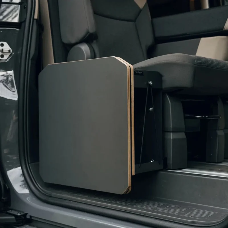 TableBox Stauraum mit Klapptisch für VW T7 Multivan von SpaceCamper Modular