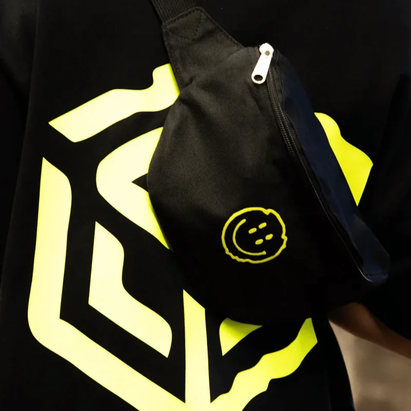 Distorted Smile Neon Bauchtasche