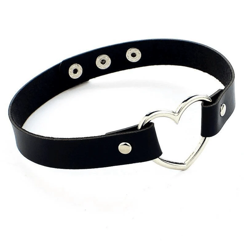 Choker Halsband mit Herz in Leder Optik