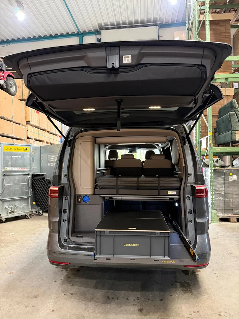 Heckauszug für VW T7 New California Coast und Ocean