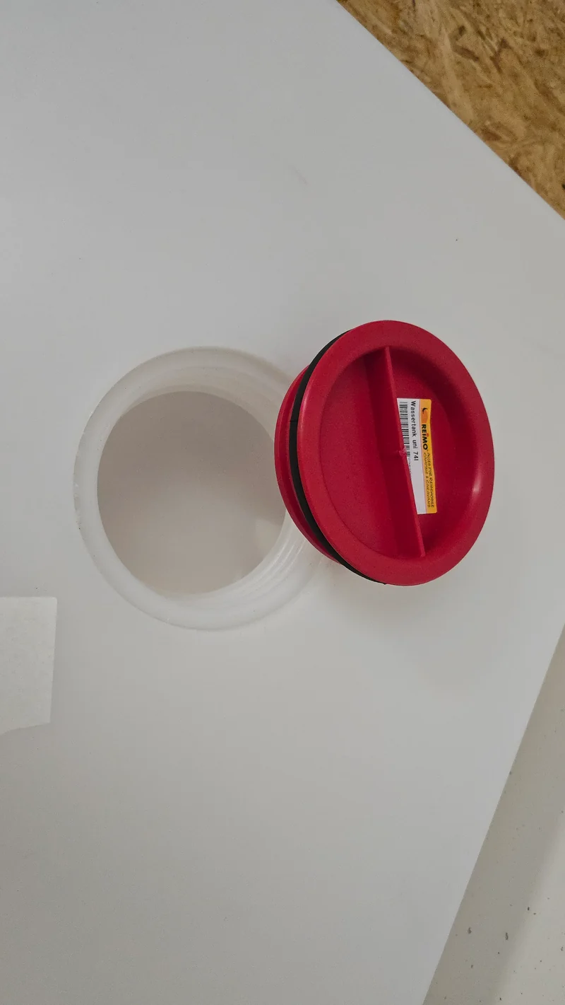 Wassertank 74 l, L 55 x B 104 x H 13 cm