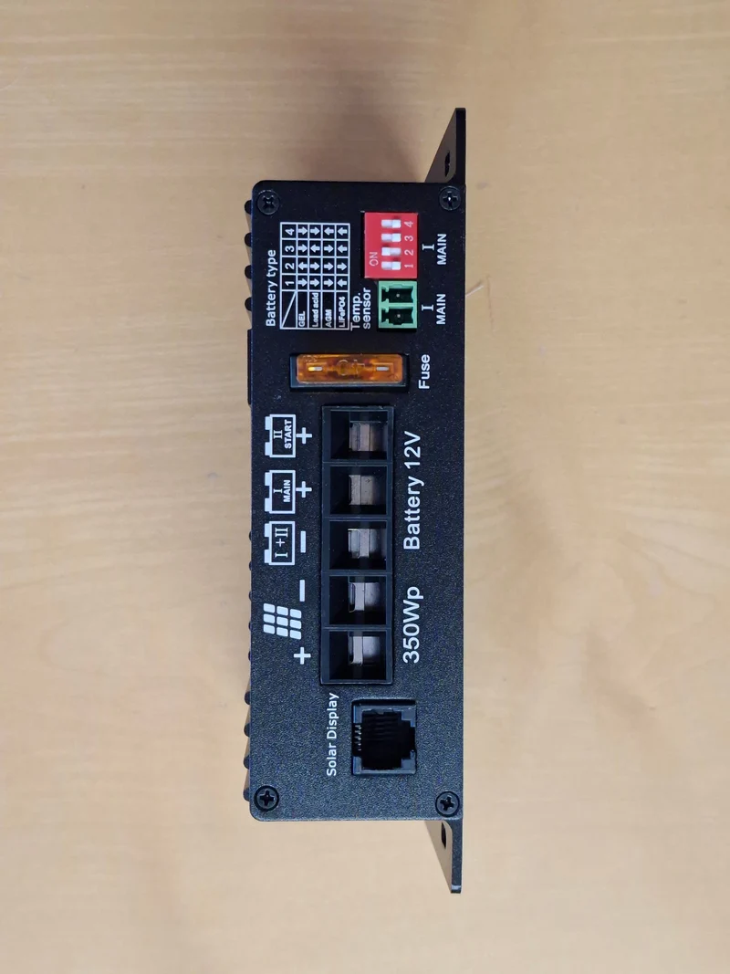 Carbest MPPT Solar-Laderegler 12 V – 12 A, bis 165 W, Bluetooth-fähig