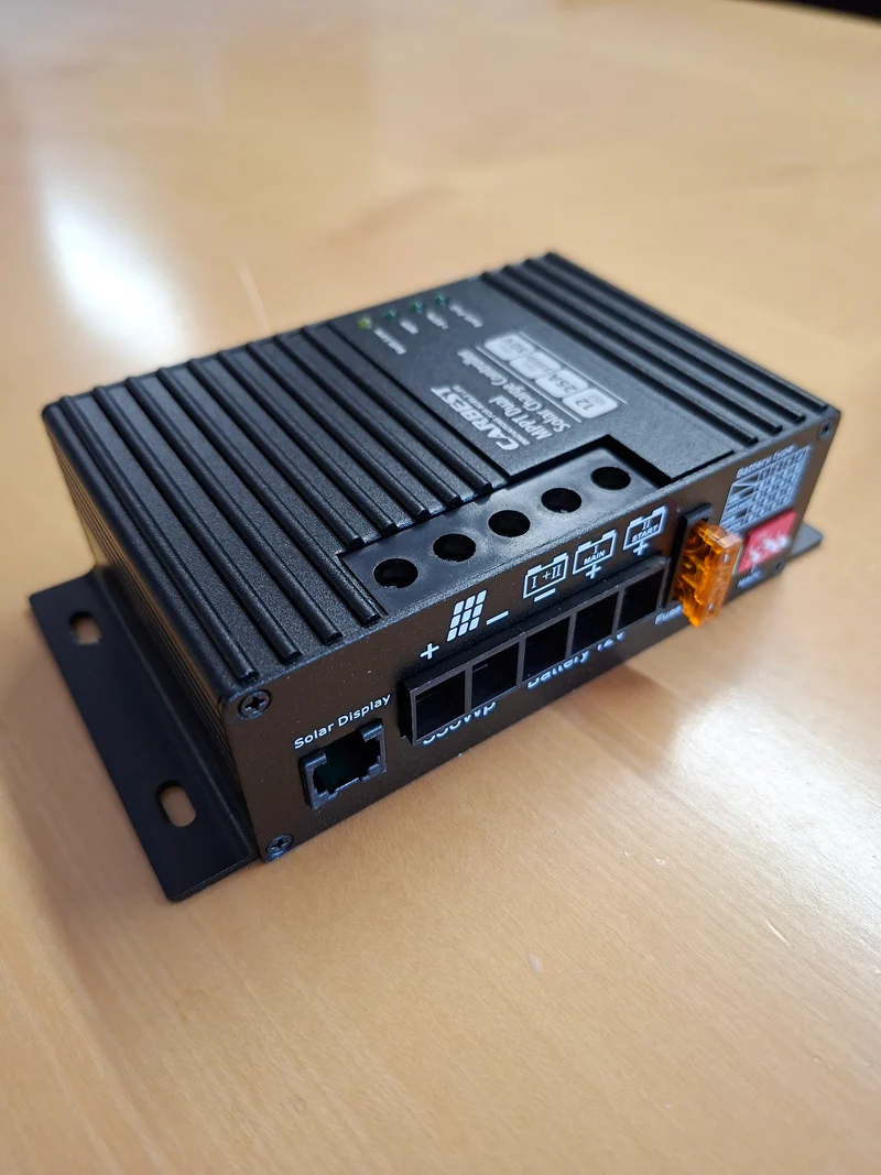 Carbest MPPT Solar-Laderegler 12 V – 12 A, bis 165 W, Bluetooth-fähig