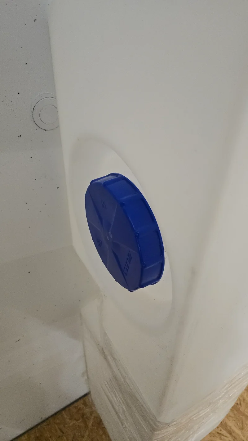 Wassertank / Tank / Wasserreservoir / Frischwasserbehälter / Wasserbehälter - Frischwassertank für Kastenwagen Fiat Ducato und Baugleiche ab 2018 - 112 l