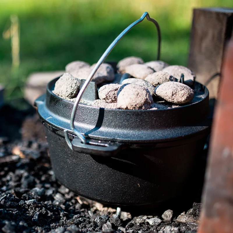BBQ-Toro Dutch Oven Premium DO12P Gusseisen Topf 13.6L eingebrannt