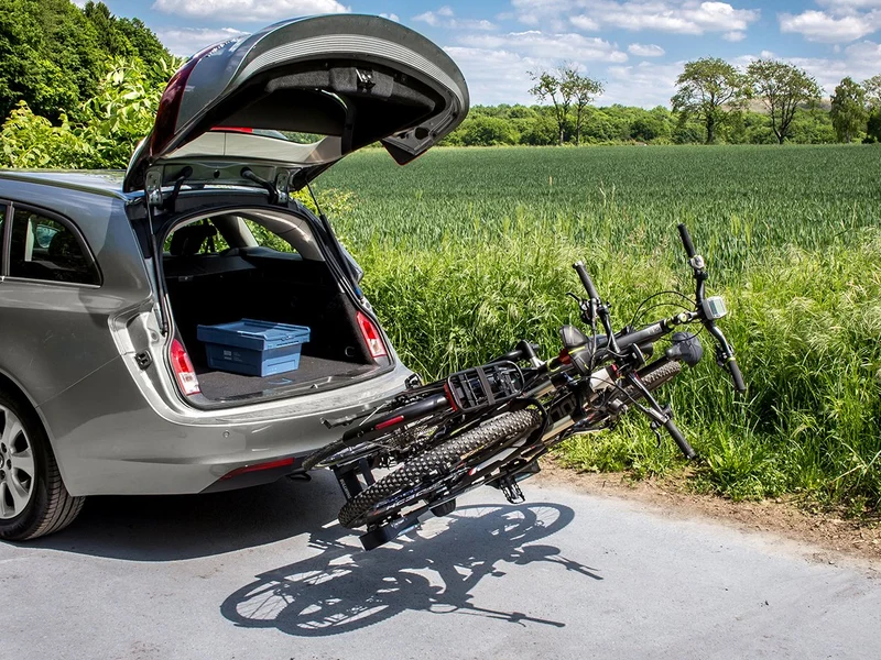 Bullwing SR7 E-Bike Fahrradträger Anhängerkupplung vormontiert